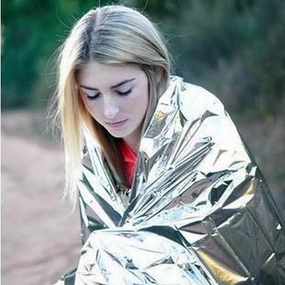 Selimut Darurat Luar Ruangan B - First Aid Kit Camping ulasan dan harga